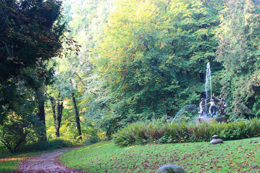 Schlosshotel Burg Schlitz Hohen Demzin Exterior photo