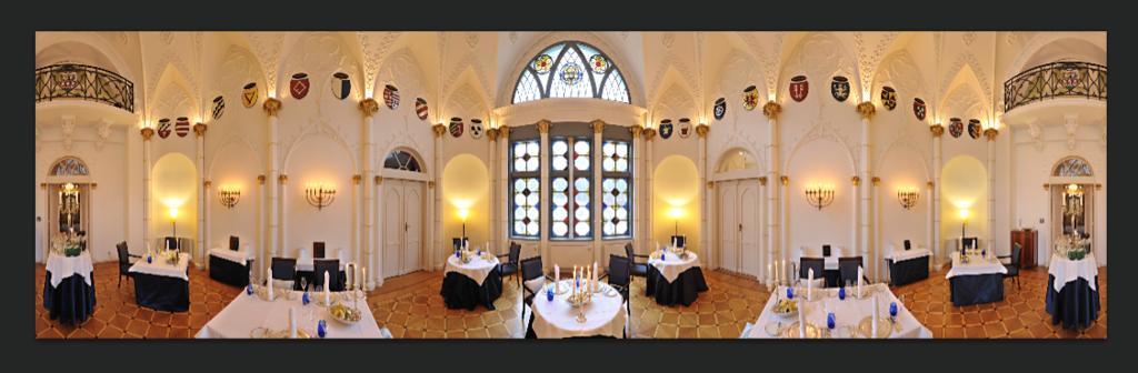 Schlosshotel Burg Schlitz Hohen Demzin Exterior photo
